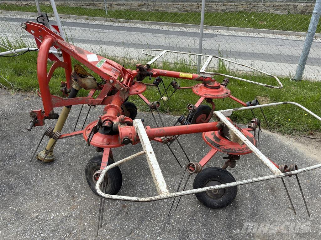 Kuhn GF 440 P Rateau faneur