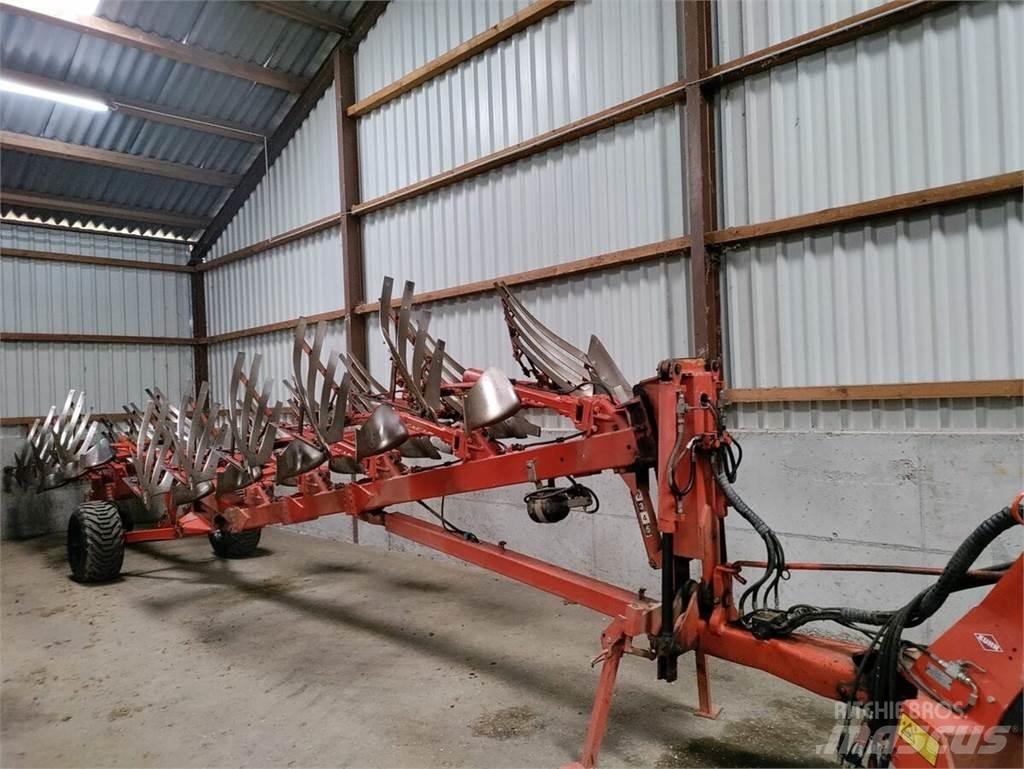 Kuhn Manager 8 NSH Charrue non réversible