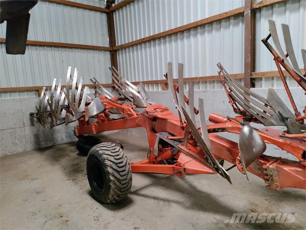 Kühne Manager 8 NSH Charrue non réversible