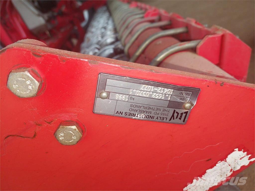 Lely TERRA 300-35 Crover crop