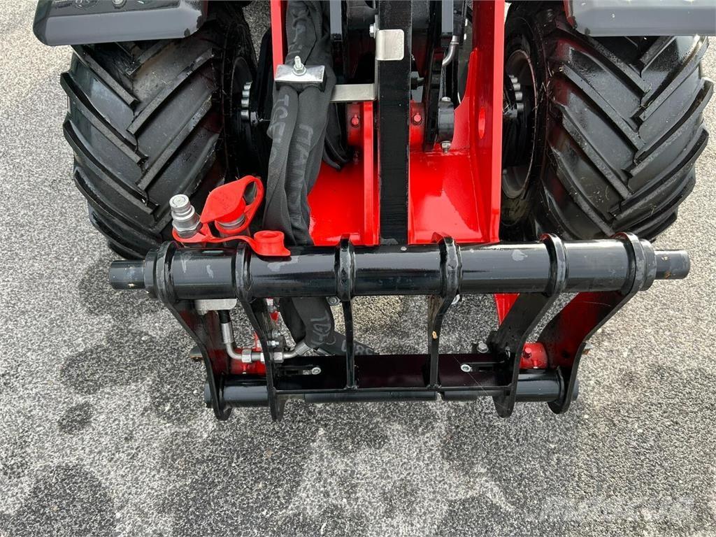 Manitou MLA2-25 Chargeur frontal, fourche