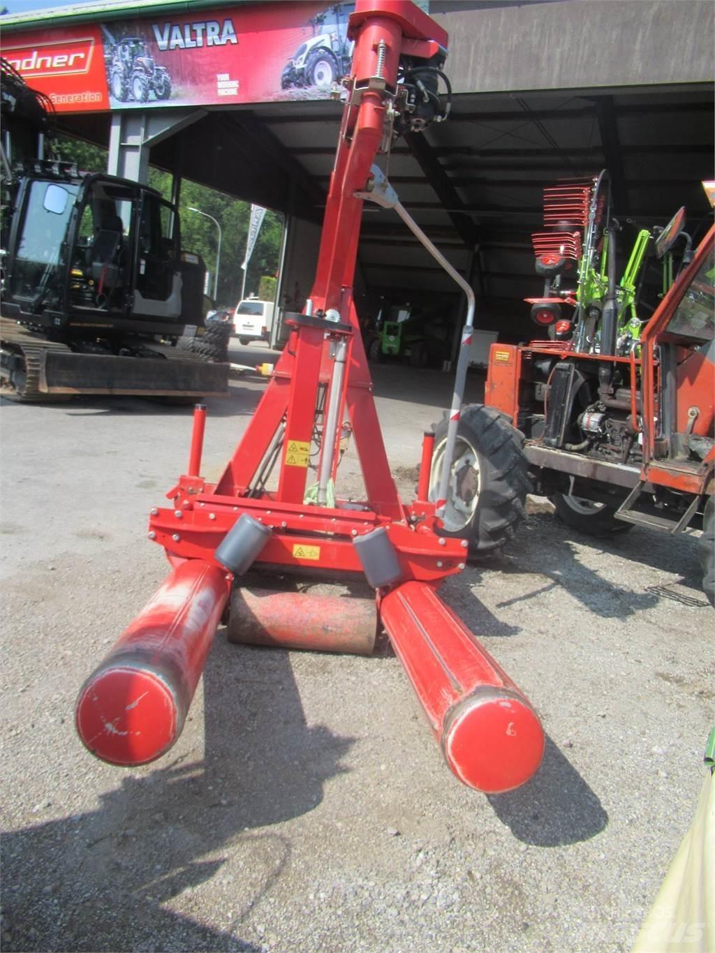 Mascar 1600 Autres matériels de fenaison