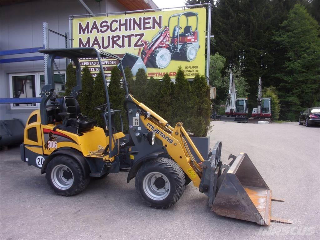 Mustang AL 306 Chargeur frontal, fourche