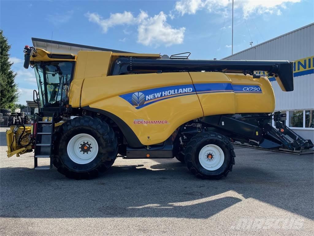 New Holland CX 7.90 Moissonneuse batteuse