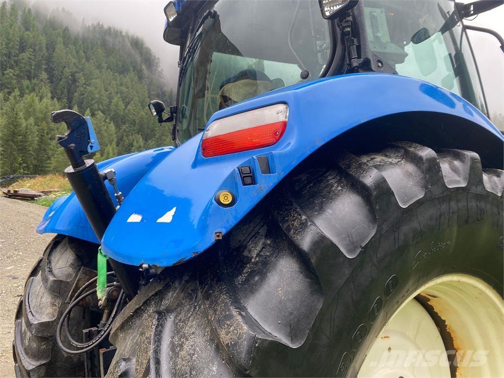New Holland T7040 Tracteur