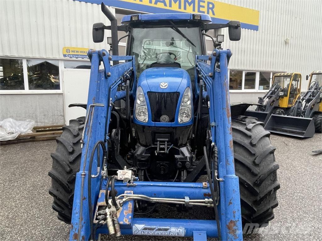 New Holland TS135A Tracteur