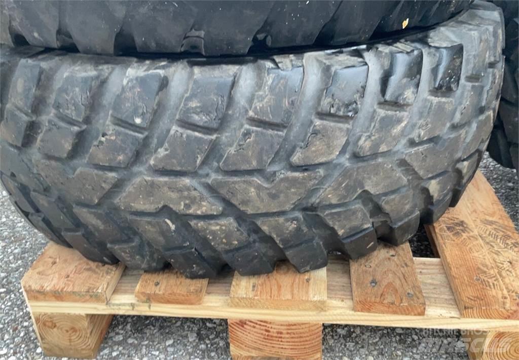 Nokian TRI 2 Pneus, roues et jantes