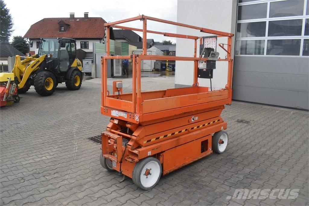 SkyJack SJ-III 3220 Nacelles articulées