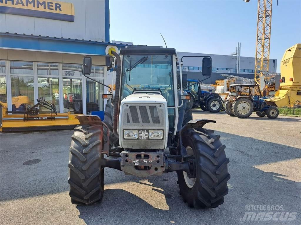 Steyr 667 Tracteur