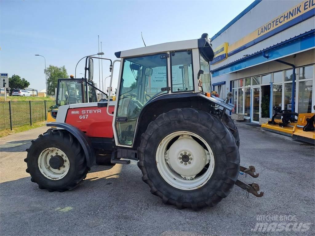 Steyr 667 Tracteur