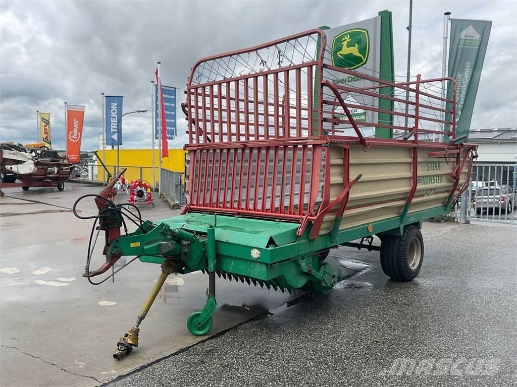 Steyr Hamster 422 Remorque autochargeuse
