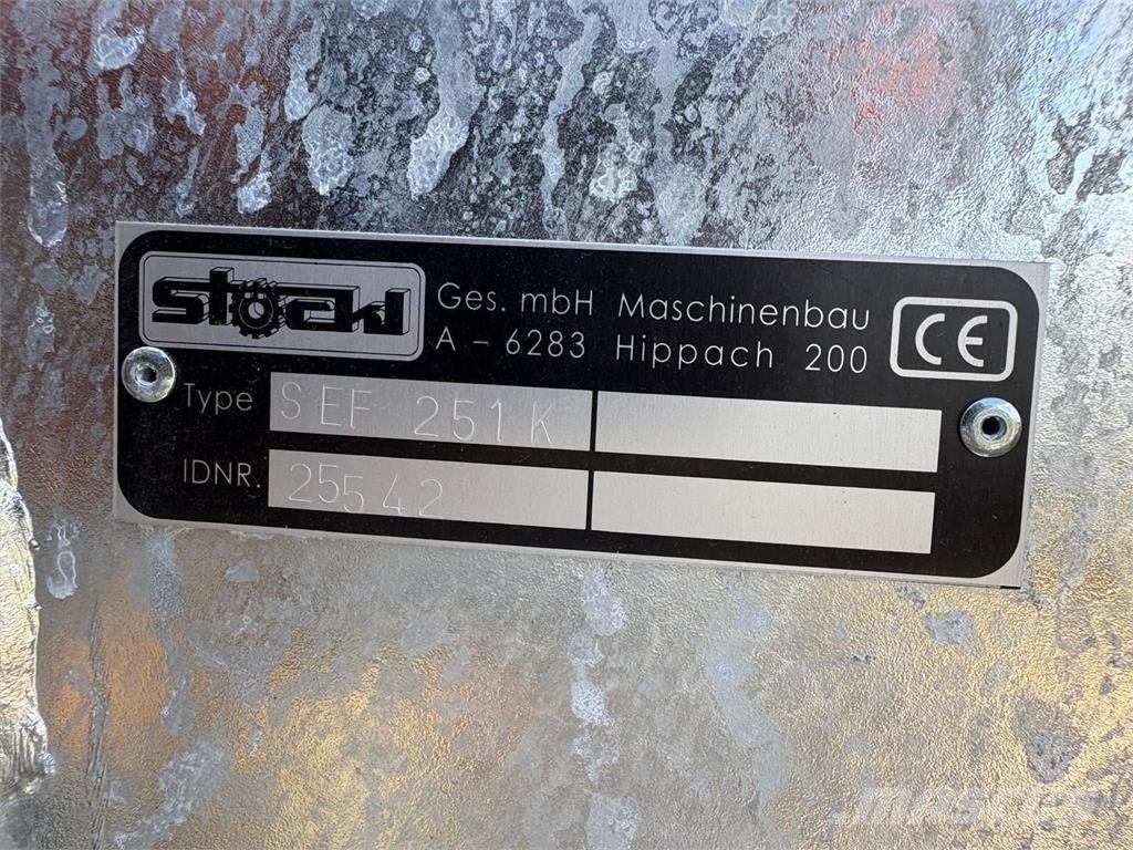  Stöckl SEF 251 K Autres matériels de fenaison