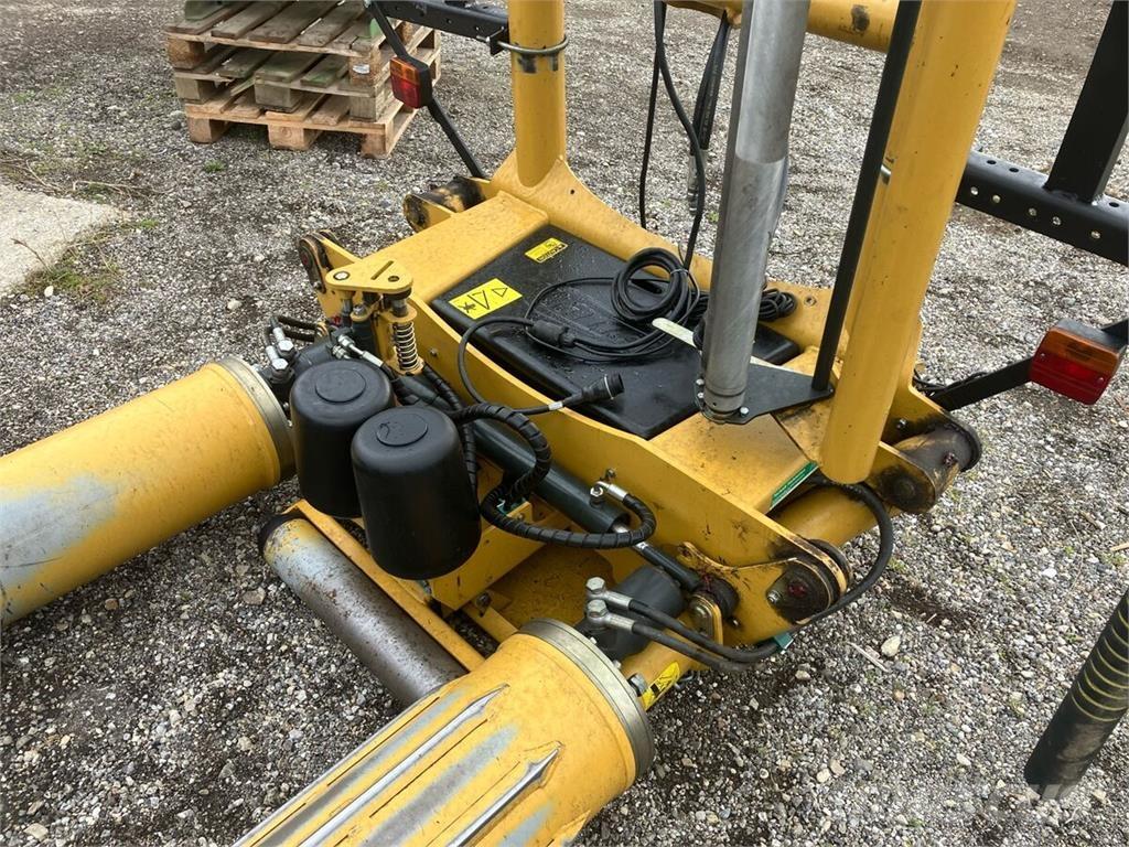 Tanco S100 Autres matériels de fenaison