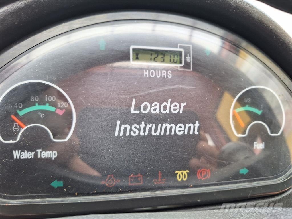 Toyo Hoflader 840 Chargeur frontal, fourche