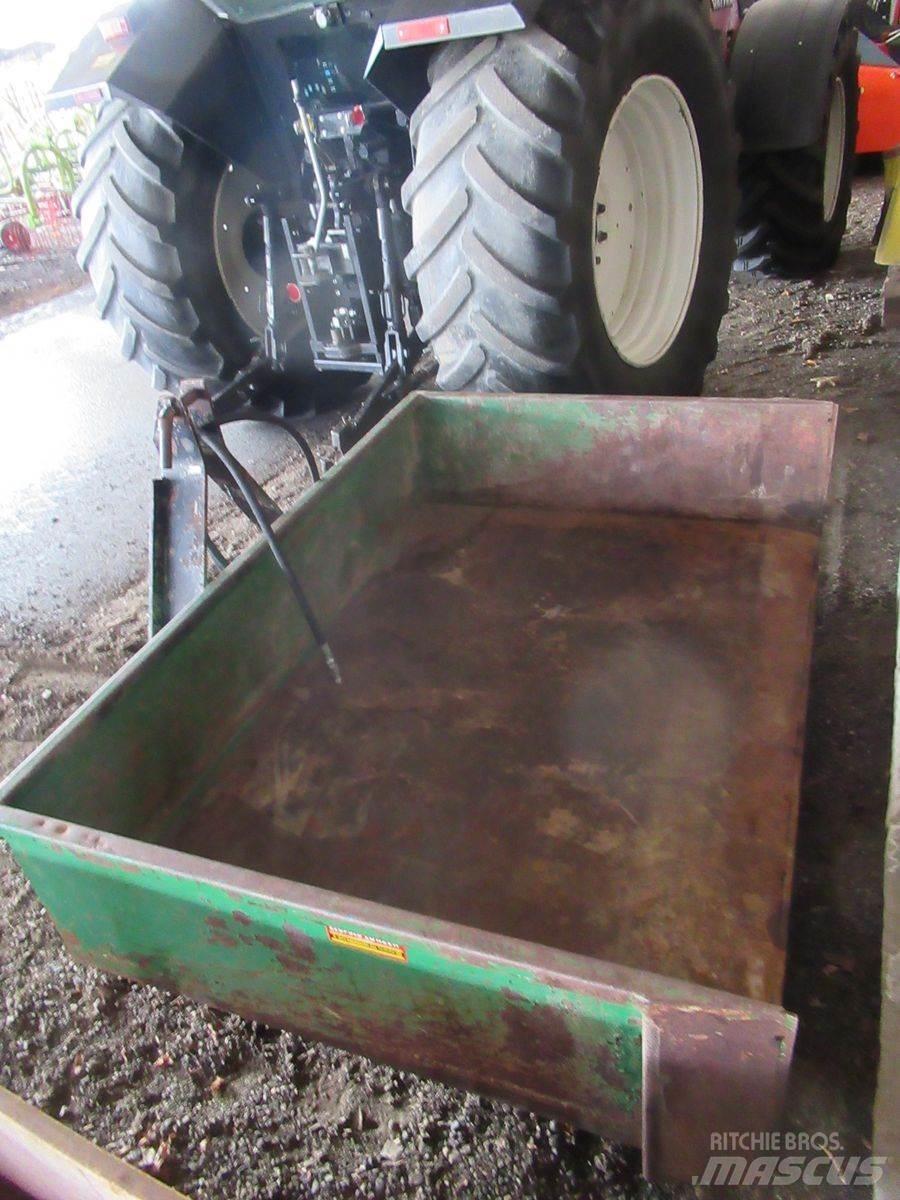  Transportkiste Autres équipements pour tracteur