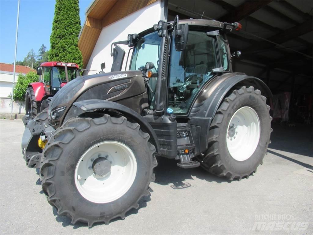 Valtra N134 (Stufe V) Tracteur
