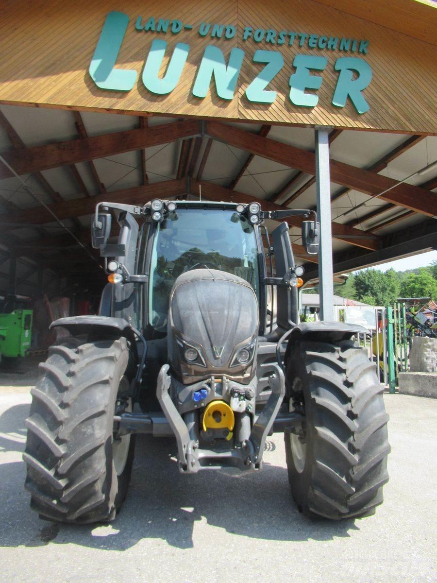 Valtra N134 (Stufe V) Tracteur