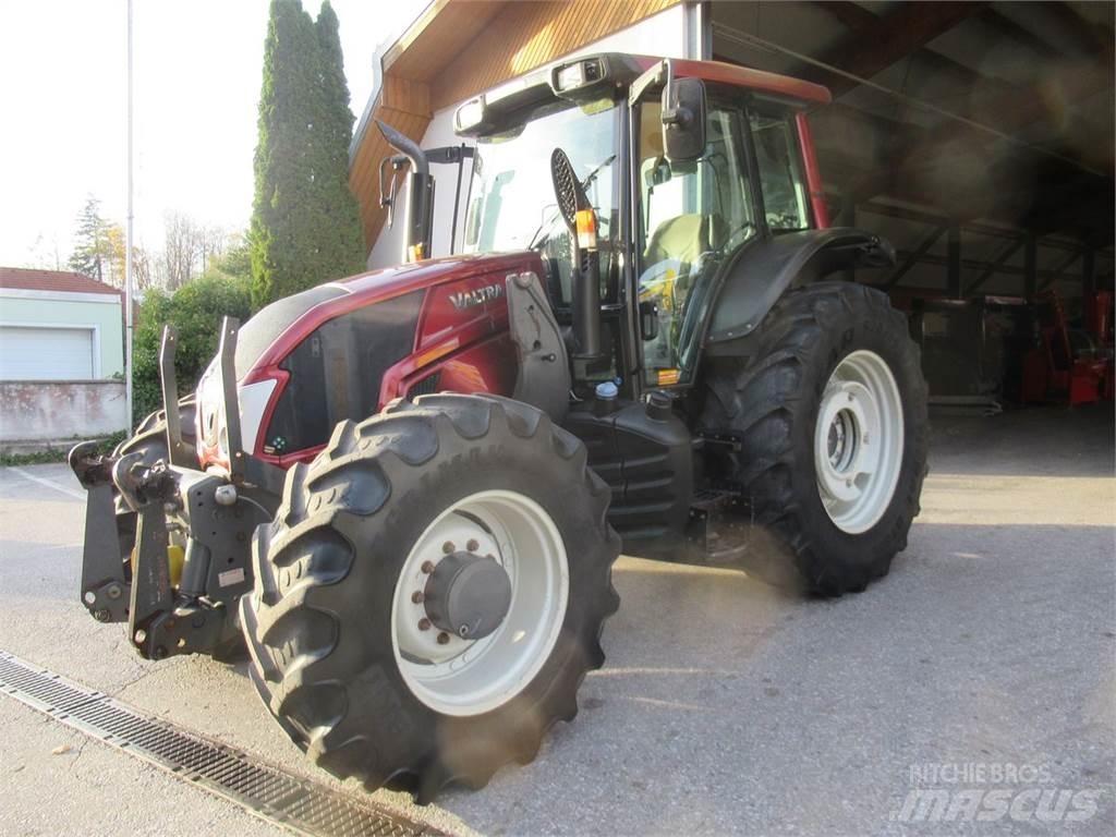 Valtra N163D Tracteur