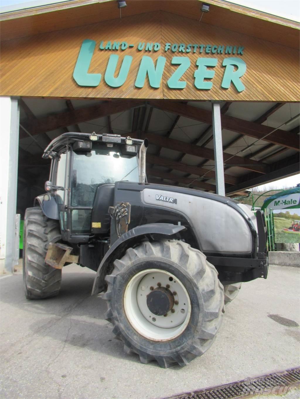 Valtra XM 130 Tracteur
