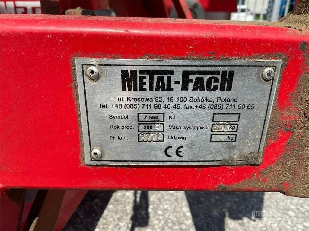  Z 560 Autres matériels de fenaison