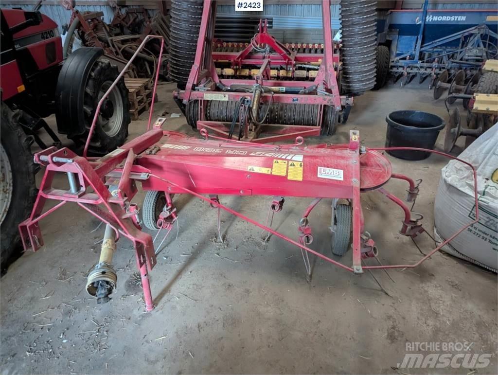 JF CR 320 Autres matériels de fenaison