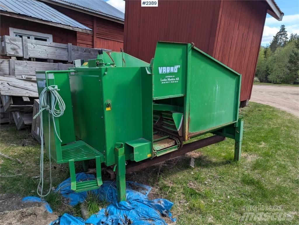 Varmo Lift PPNL Autres matériels de fenaison