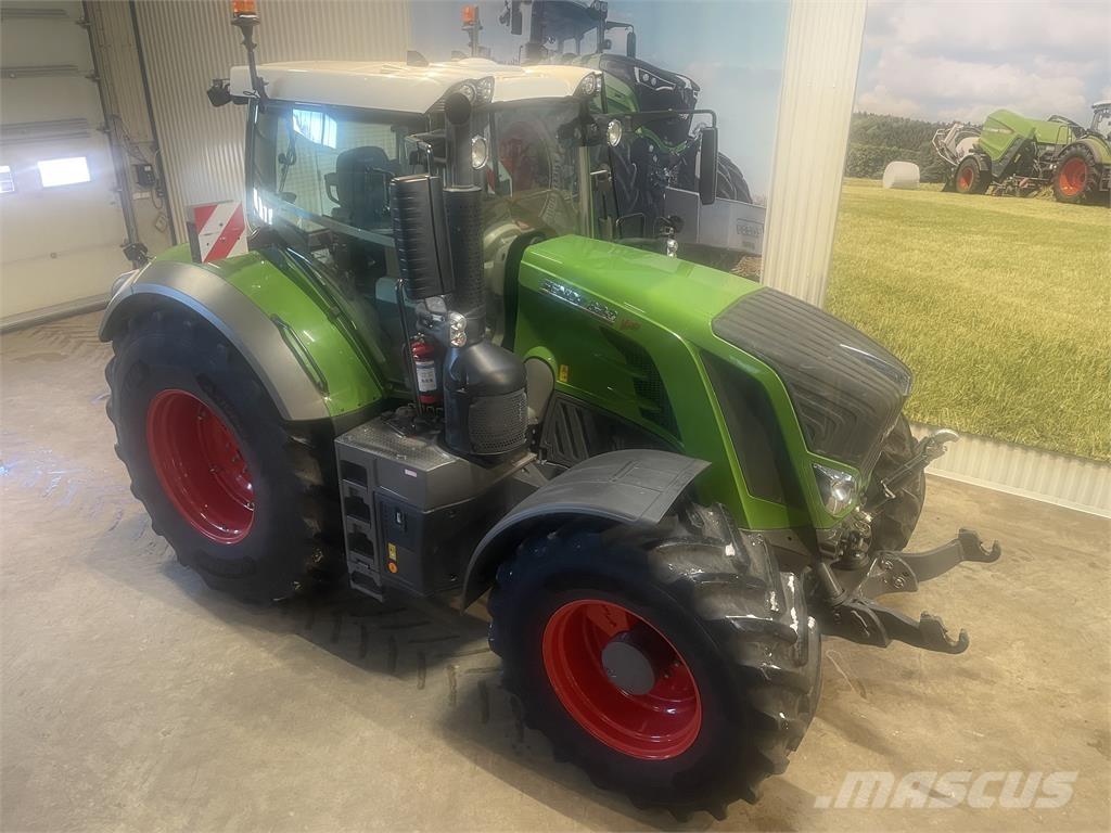 Fendt 828 Tracteur