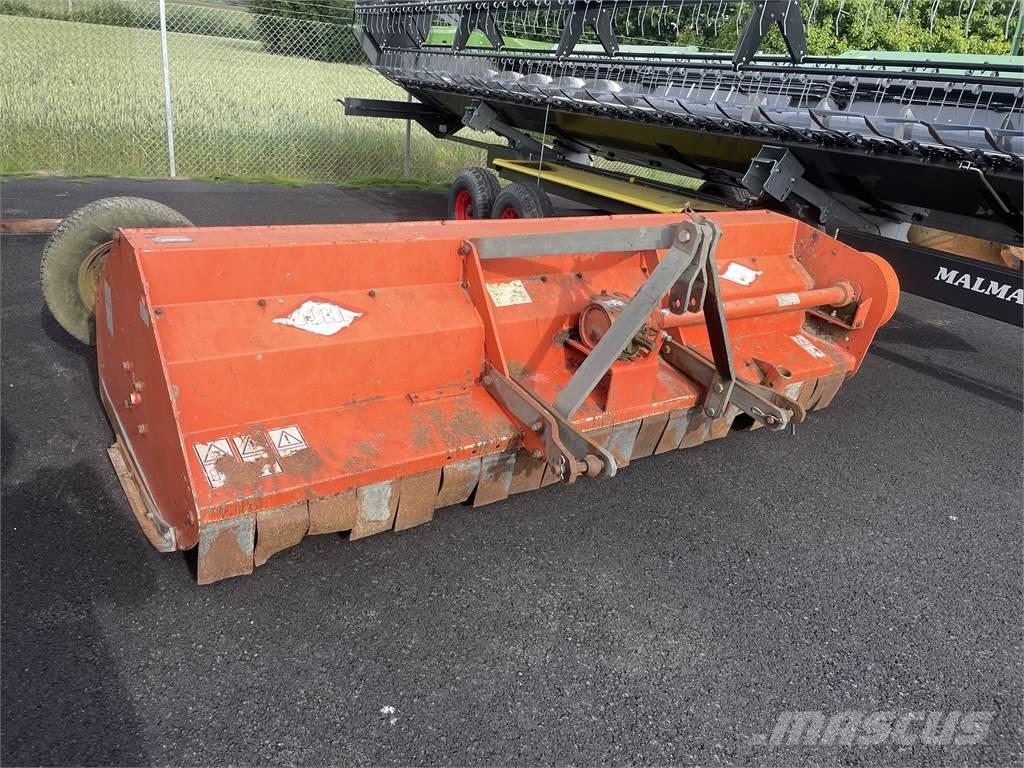 Kuhn BP28 Autres matériels de fenaison