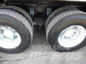 Ford L9000 Camion benne
