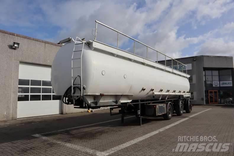  Jilko 60000 L Semi remorque citerne