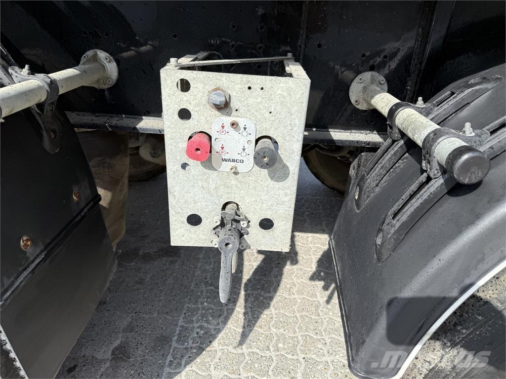 Kel-Berg T220V 23 m³ Benne semi remorque