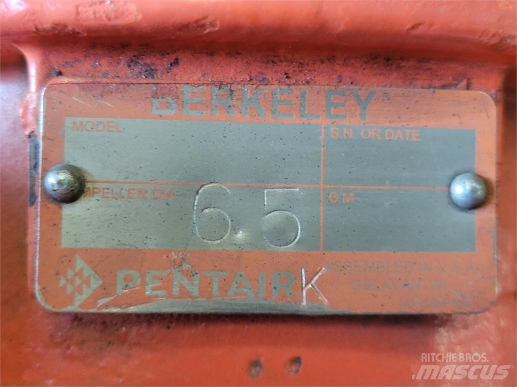  BERKELEY Pompe à eau / Motopompe