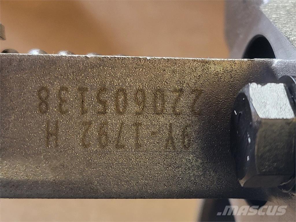 CAT 520-2925 Pompe à eau / Motopompe