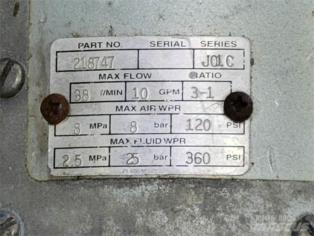 Graco 218747 Pompe à eau / Motopompe