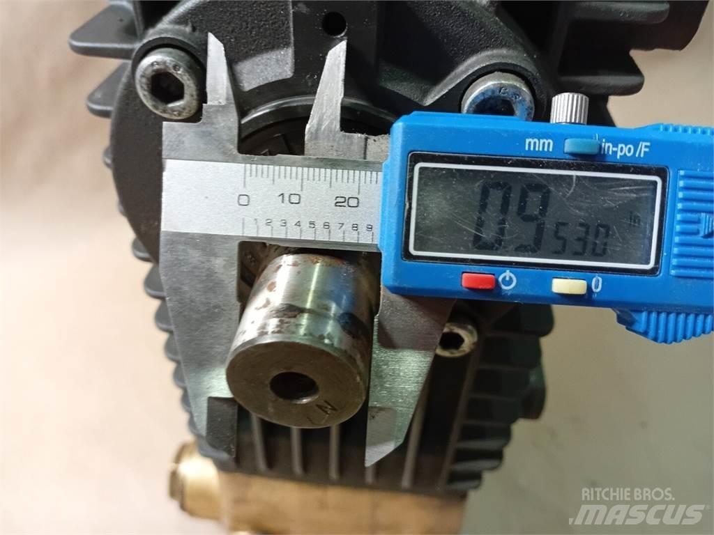  INTERPUMP W3521 Pompe à eau / Motopompe