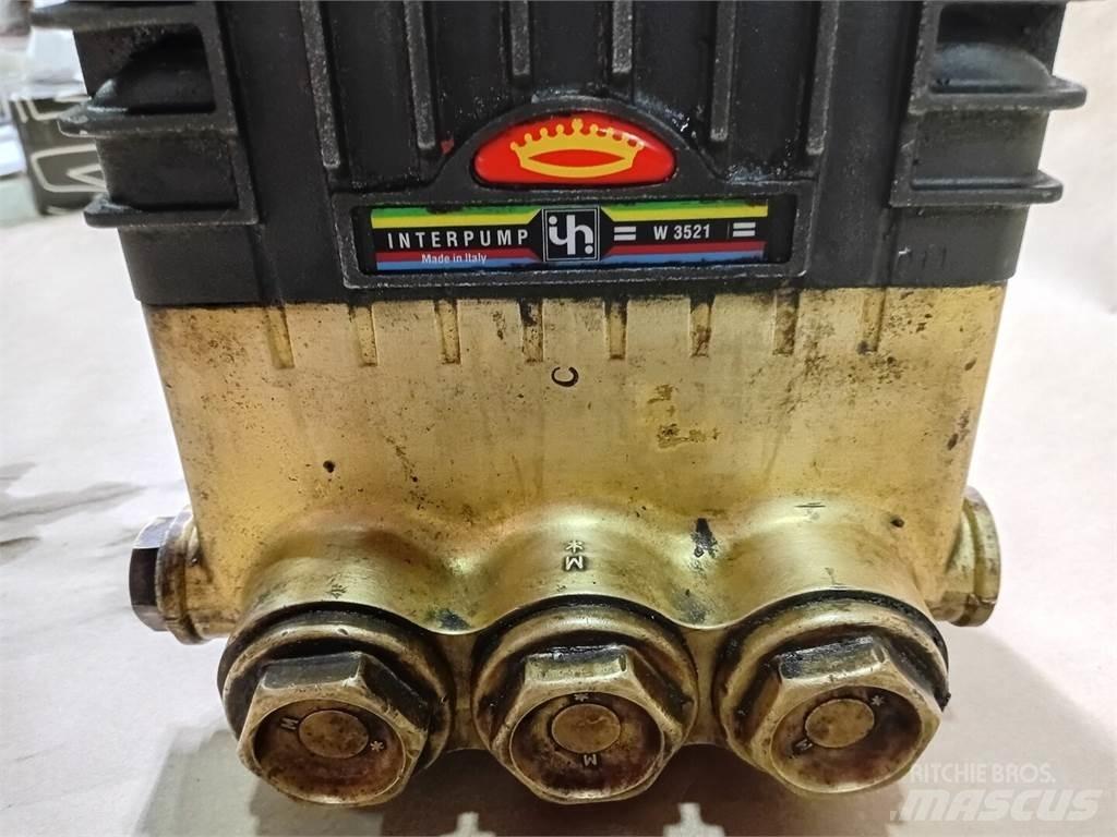  INTERPUMP W3521 Pompe à eau / Motopompe