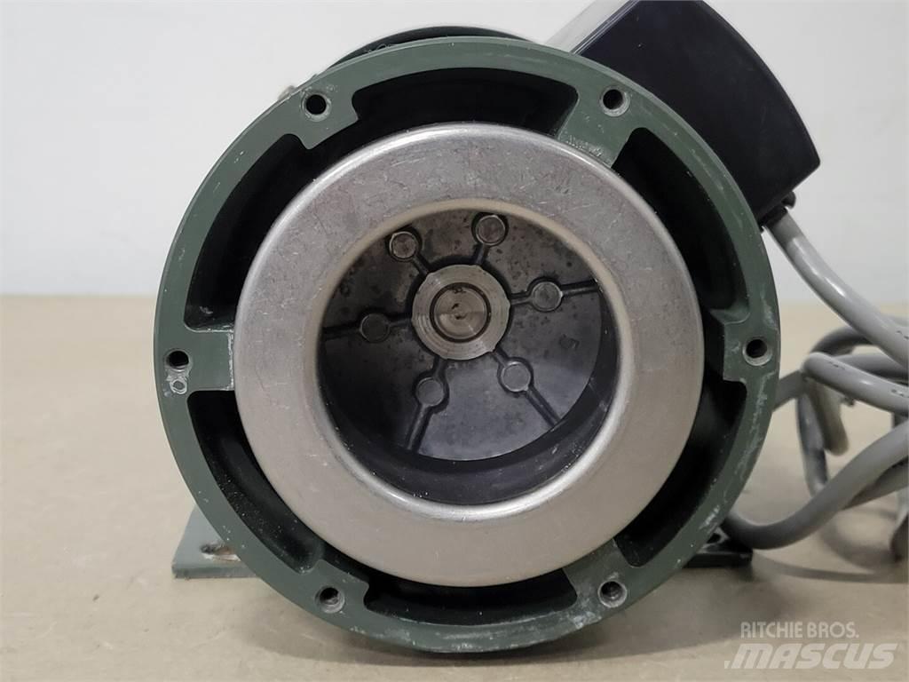 IWAKI MD-70RLZT Pompe à eau / Motopompe
