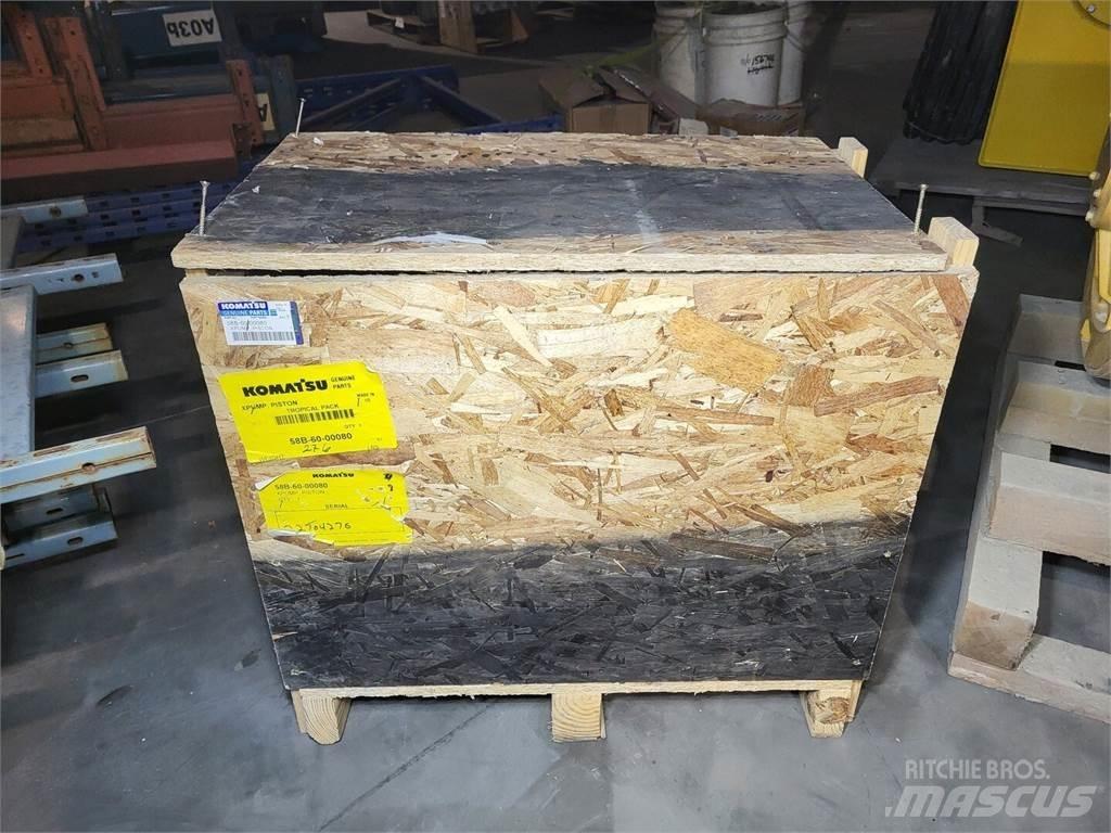 Komatsu 58B-60-00080 Pompe à eau / Motopompe