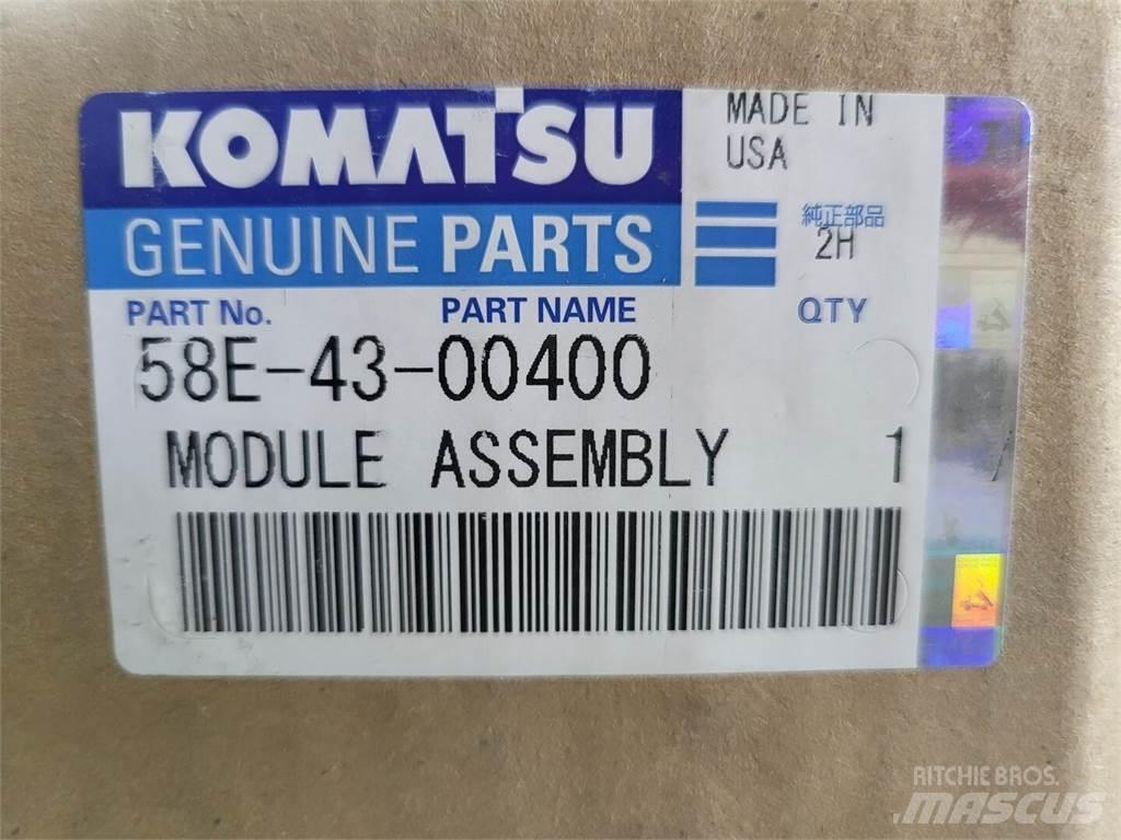 Komatsu 58E-43-00400 Tombereau articulé