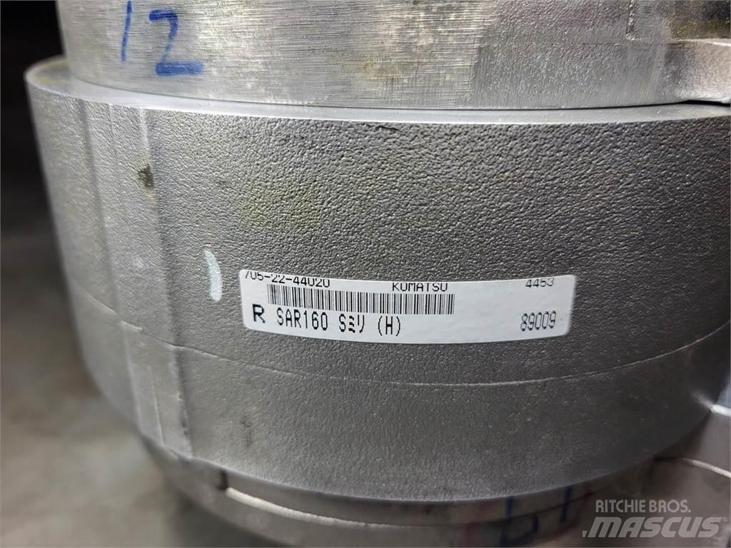 Komatsu 705-22-44020 Pompe à eau / Motopompe