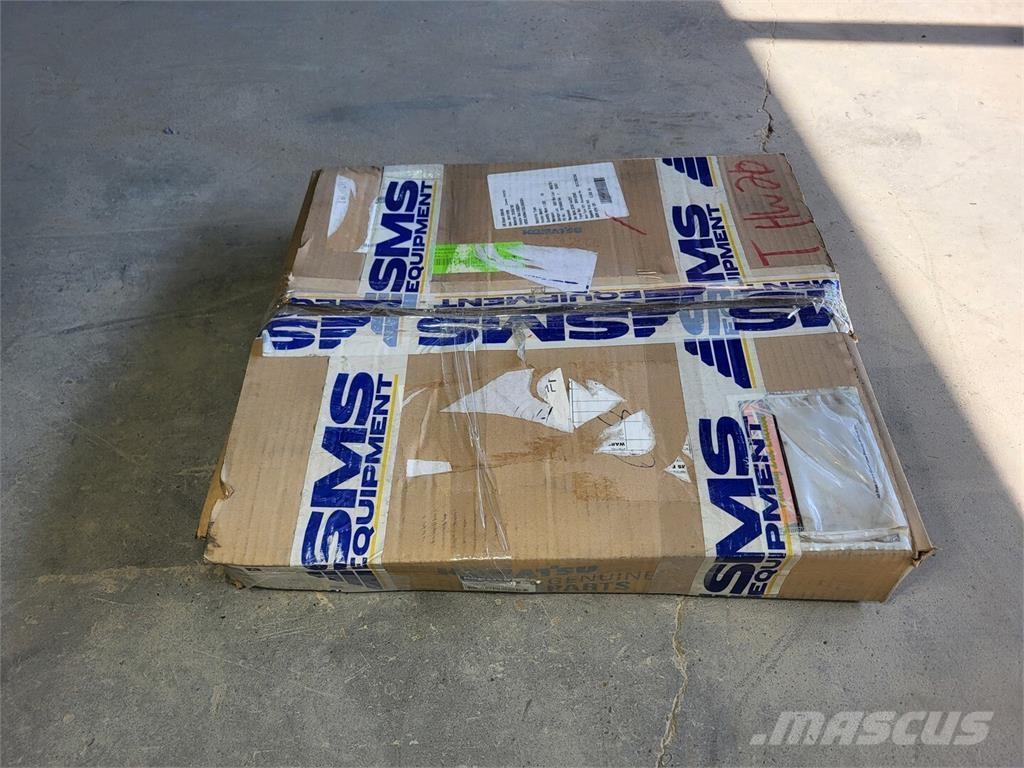 Komatsu EG6304 Autres accessoires