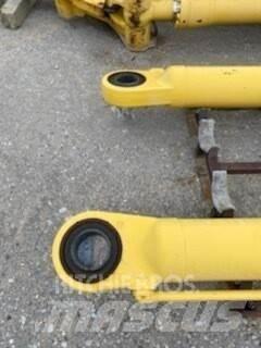Komatsu PC800 Pelle sur pneus