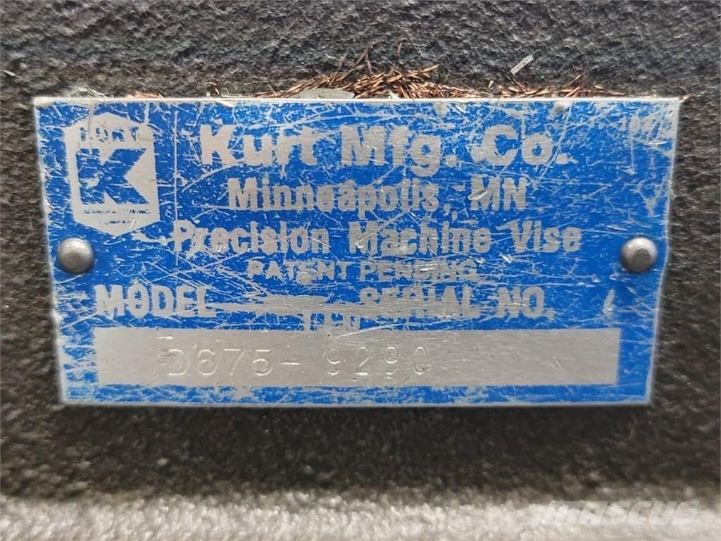  KURT D-675 Construction - Autres