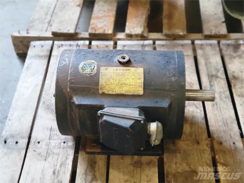  LEESON 215T17DB40 Moteur Industriel
