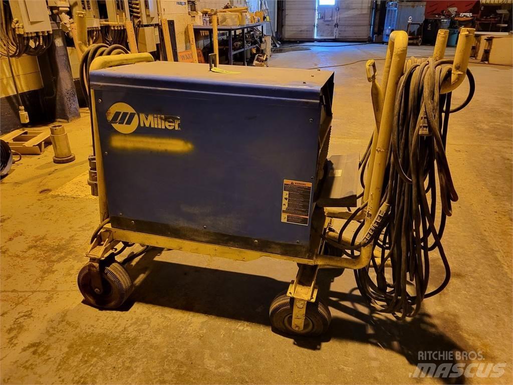 Miller Dimension 652 Poste à souder