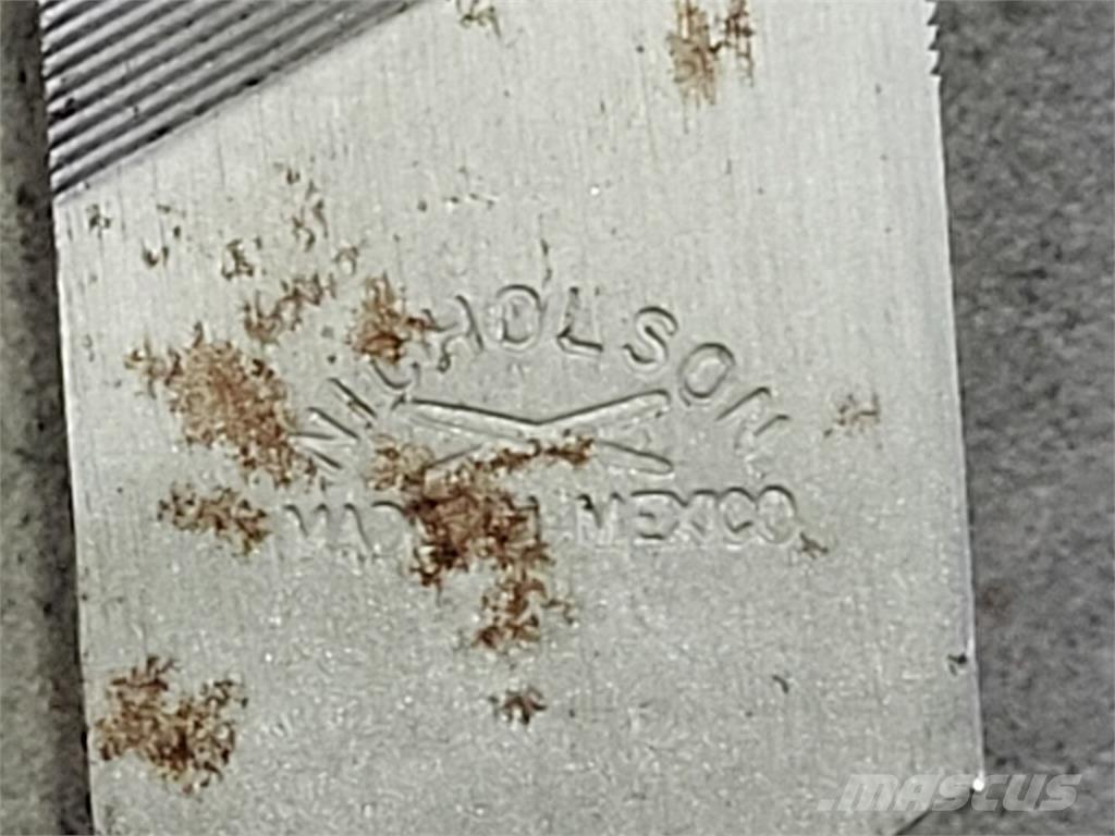 Nicholson  Construction - Autres