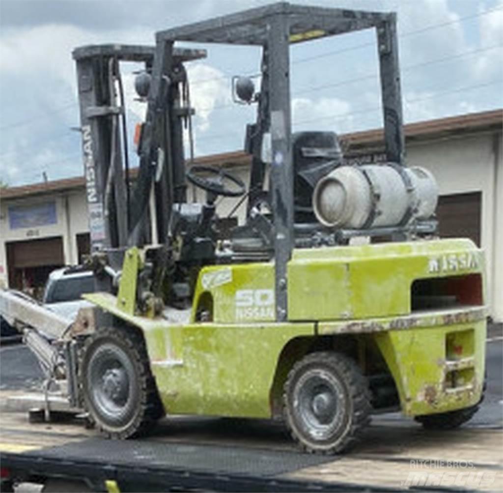 Nissan PJO2A25V Construction - Autres