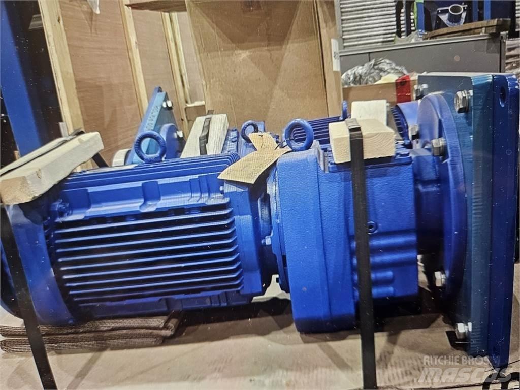  SEPRO CMX1500 Pompe à eau / Motopompe
