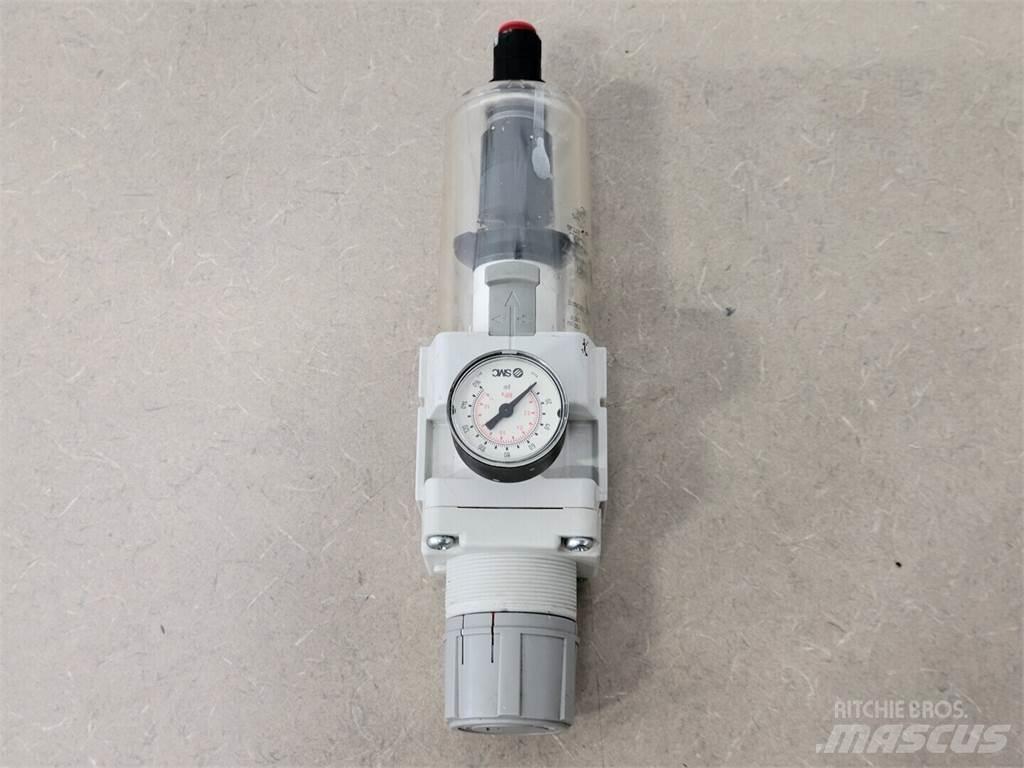 SMC AW40-N04D-Z-A Construction - Autres