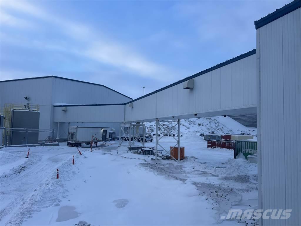 Supreme STEEL Hangar